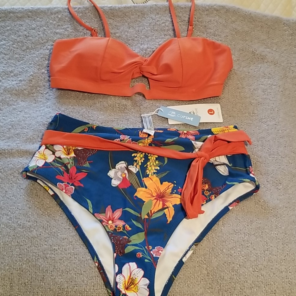 Bikini (never worn)